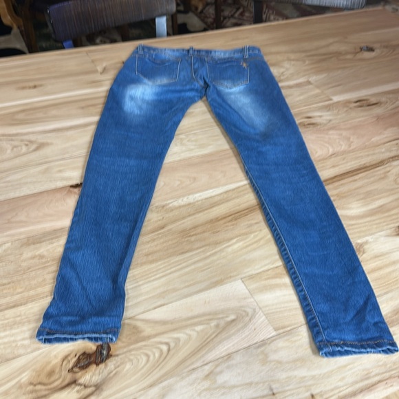 VIP jeans - Picture 2 of 2